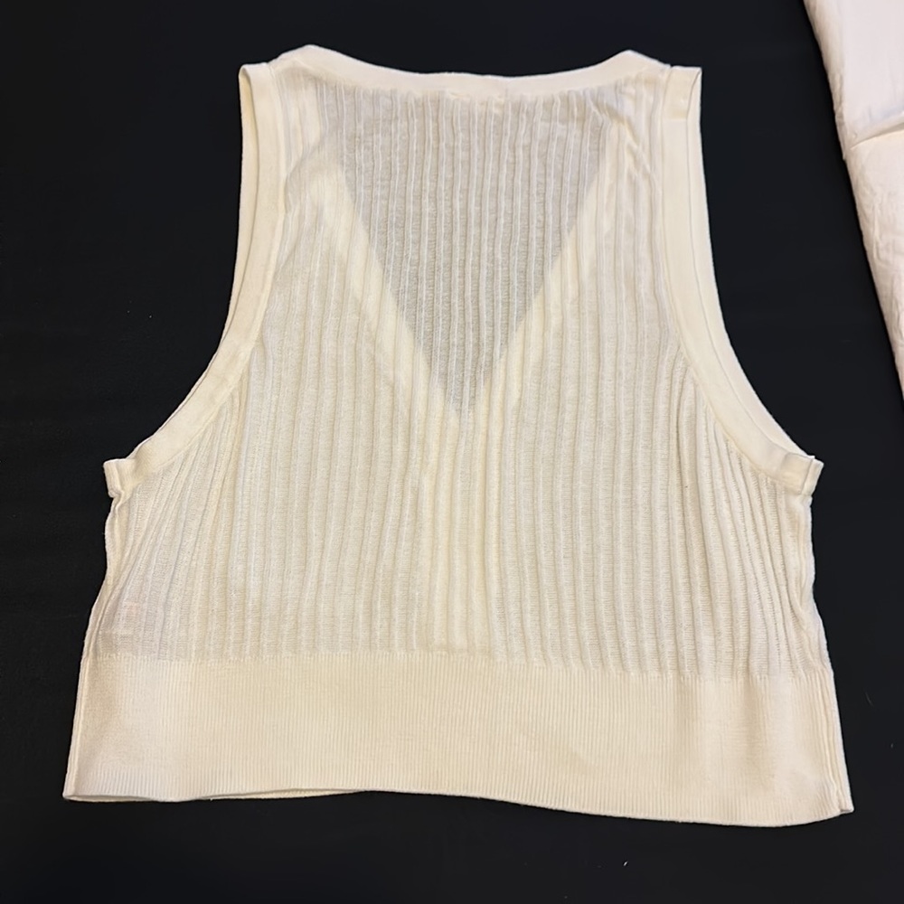 Free People white Ribbed Crop Top - Picture 2 of 2